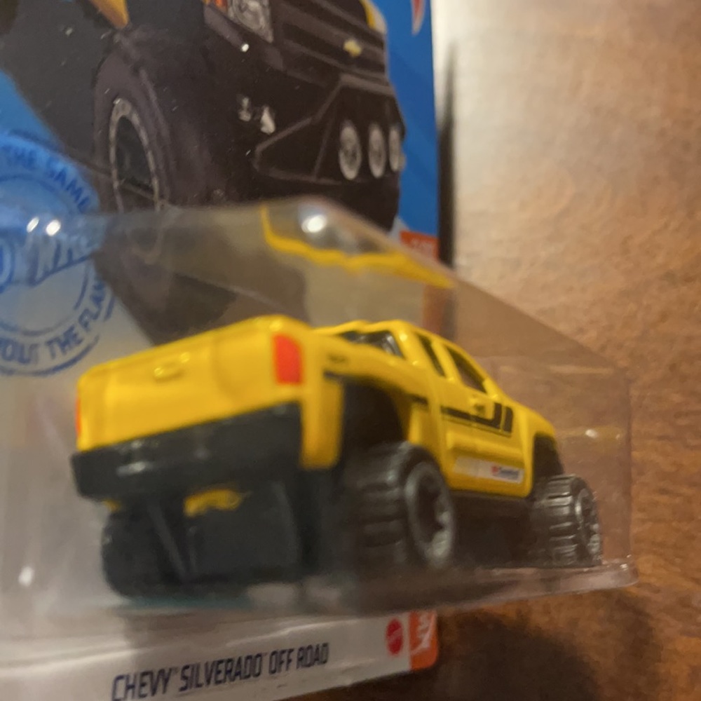 New - Picture 2 of 3